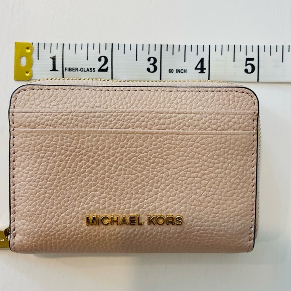Michael Kors Small Wallet - Picture 2 of 8